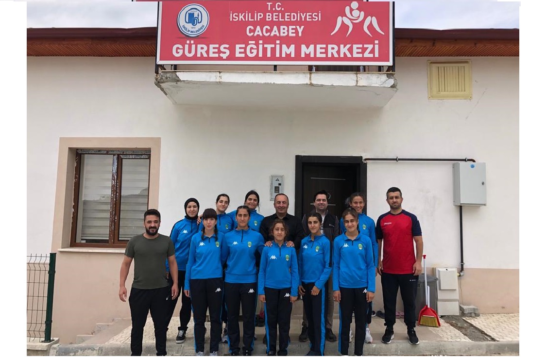CACABEY GÜREŞ EĞİTİM MERKEZİ’NE ZİYARET